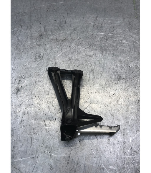 Cale-pieds Droit YAMAHA MT10 1000 - 2019