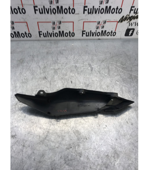 Flanc de selle Droit YAMAHA XJ6 600 - 600