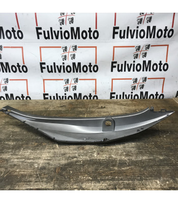 Flanc de selle Droit KAWASAKI J300 300 - 2017