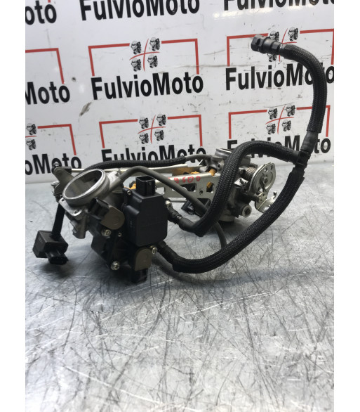 Rampe d'injection SUZUKI DL V-STROM 650 - 2011