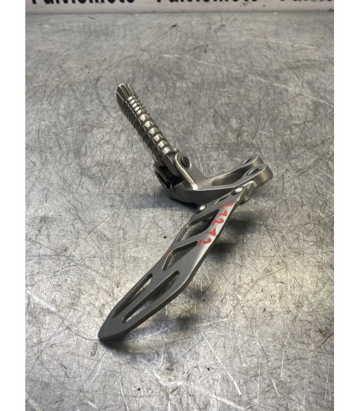 Platine repose pied Avant Gauche SUZUKI GSXR 600 - 2018