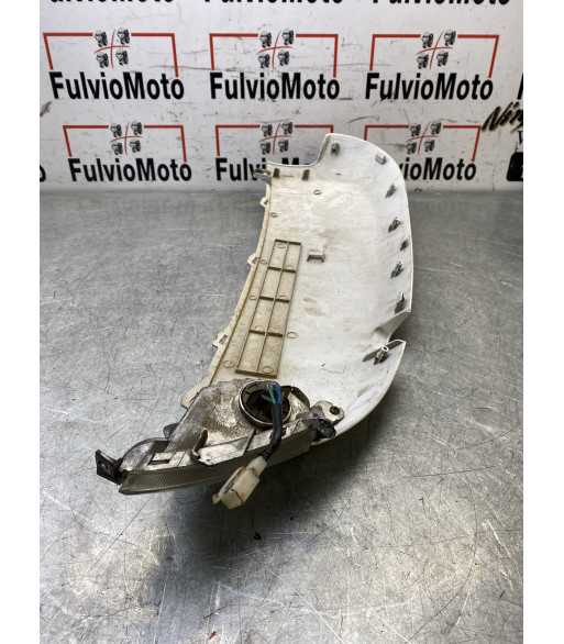 Flanc de selle Droit KYMCO LIKE 50 - 2016 Flanc de selle Droit KYMCO LIKE 50 - 2016
