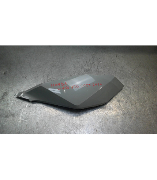 Flanc de selle Arrière Droit HONDA XADV 750 - 2022