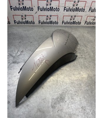 Flanc de selle Arrière Droit APRILIA SCARABEO 300 - 2007