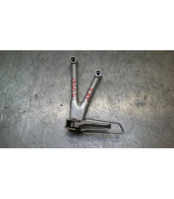 Platine repose pied Arrière Gauche SUZUKI BANDIT 600 - 2001