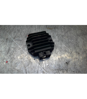 Régulateur YAMAHA YBR 125 - 2008
