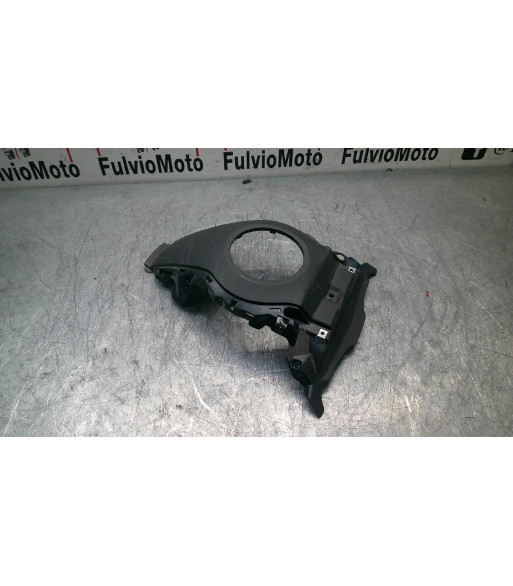Bouchon ou trappe de réservoir YAMAHA T-MAX 560 - 2022 Bouchon ou trappe de réservoir YAMAHA T-MAX 560 - 2022
