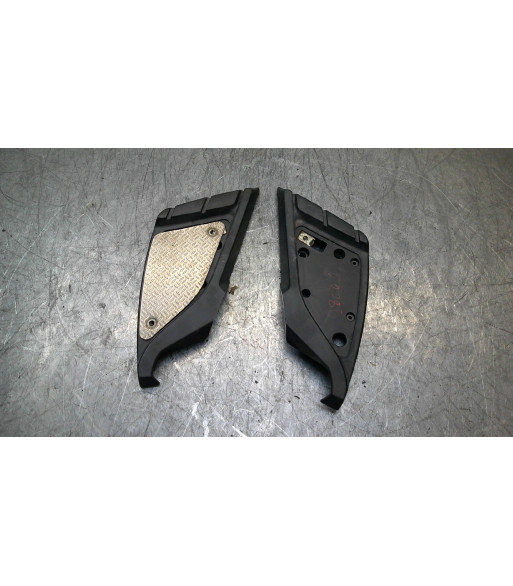 Dessus de marche pied PIAGGIO MP3 400 - 2009