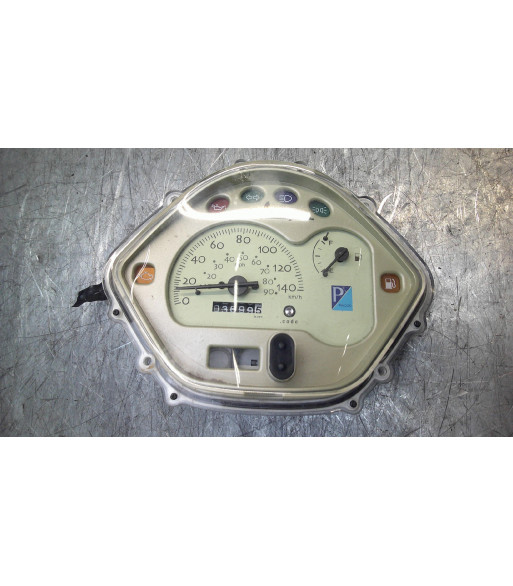 Compteur VESPA LX 125 - 2010