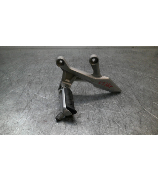 Platine repose pied Avant Gauche HONDA CBR 500 - 2016