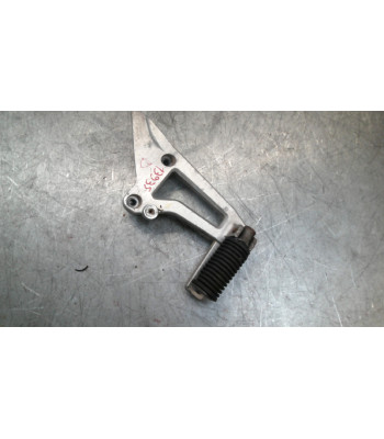 Platine repose pied Droit SUZUKI DR 800 - 1991