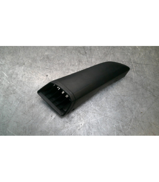 Flanc de reservoir Gauche YAMAHA YBR 125 - 2009