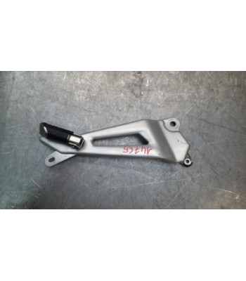 Platine repose pied Arrière Droit YAMAHA YBR 125 - 2009