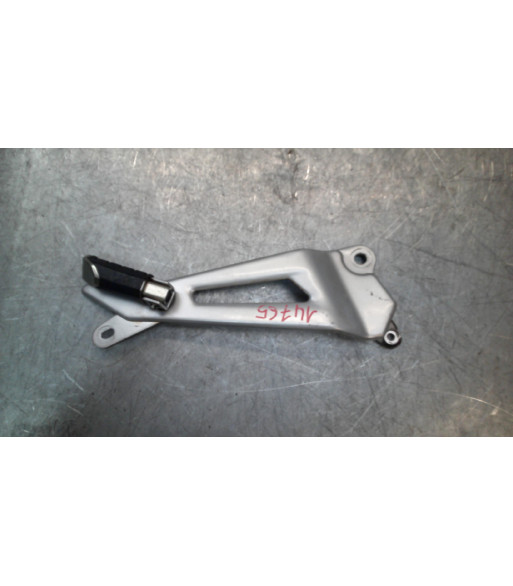 Platine repose pied Arrière Droit YAMAHA YBR 125 - 2009