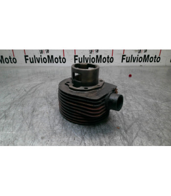 Bloc cylindre et pistons PIAGGIO VESPA GRANTURISMO - 1982
