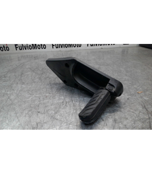 Platine repose pied Droit APRILIA SRV 850 - 2013