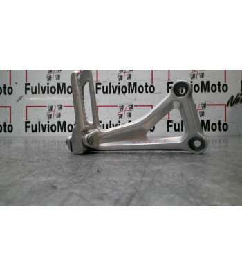 Platine repose pied Arrière Droit HONDA CB 650 FA 650 - 2015