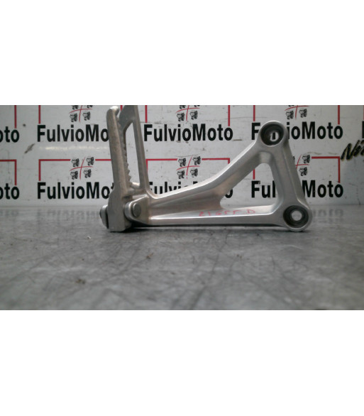 Platine repose pied Arrière Droit HONDA CB 650 FA 650 - 2015