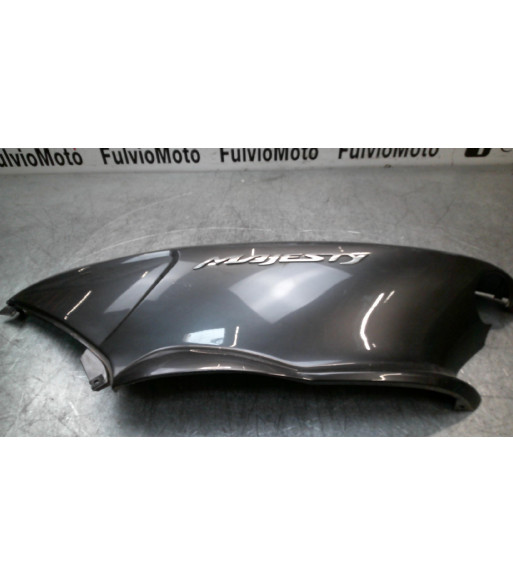 Flanc de selle Gauche YAMAHA MAJESTY 125 - 2009 Flanc de selle Gauche YAMAHA MAJESTY 125 - 2009