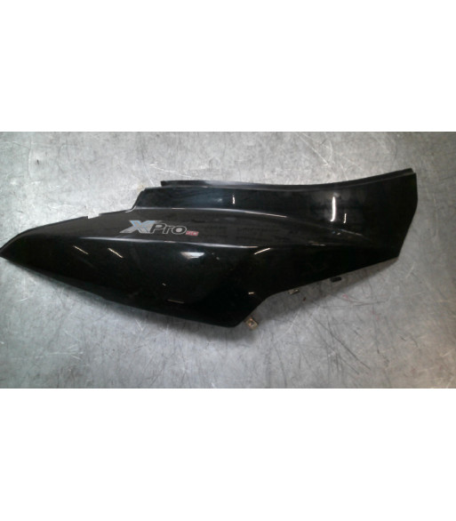 Flanc de selle Droit SYM x-pro 50 - 2020 Flanc de selle Droit SYM x-pro 50 - 2020