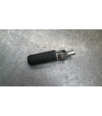 Cale-pieds Droit YAMAHA FAZER 600 - 2002