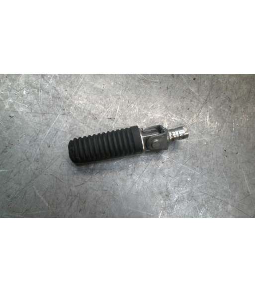Cale-pieds Droit YAMAHA FAZER 600 - 2002