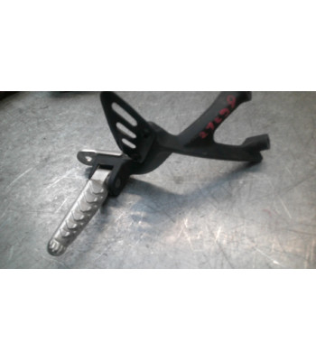 Platine repose pied Arrière Droit APRILIA RSV4 1100 - 2021