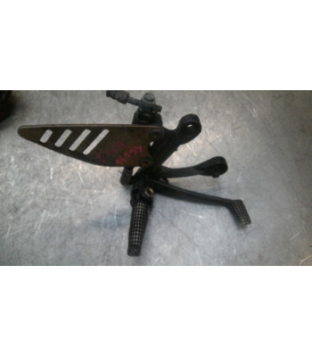 Platine repose pied Avant Droit KAWASAKI ZX6R 600 - 2019