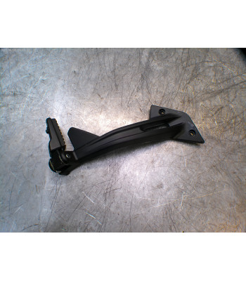 Platine repose pied Arrière Droit CFMOTO NK 800 - 2024
