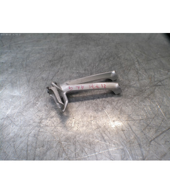 Platine repose pied Arrière Gauche SUZUKI GSXR 600 - 2007