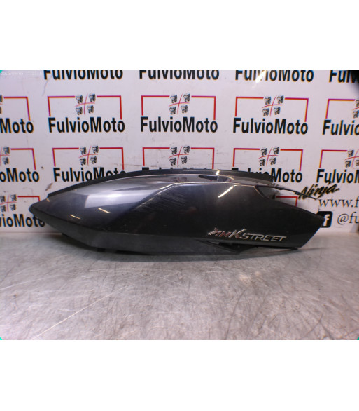Flanc de selle Gauche KYMCO DINK STREET 125 - 2011