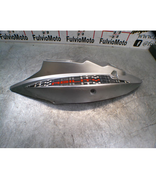 Flanc de selle Gauche KYMCO AGILITY 50 - 2024
