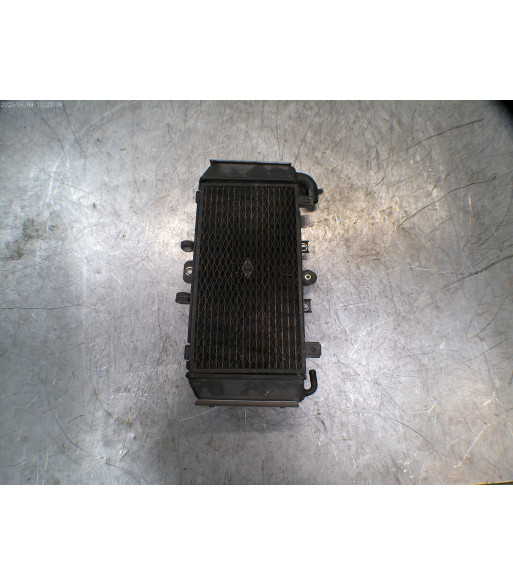 Radiateur d'eau YAMAHA FAZER 600 - 2003 Radiateur d'eau YAMAHA FAZER 600 - 2003