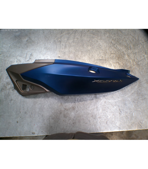 Flanc de selle Gauche KYMCO xciting 400 - 2021