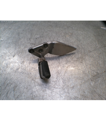 Platine repose pied Avant Gauche SUZUKI GSF 1250 - 2002