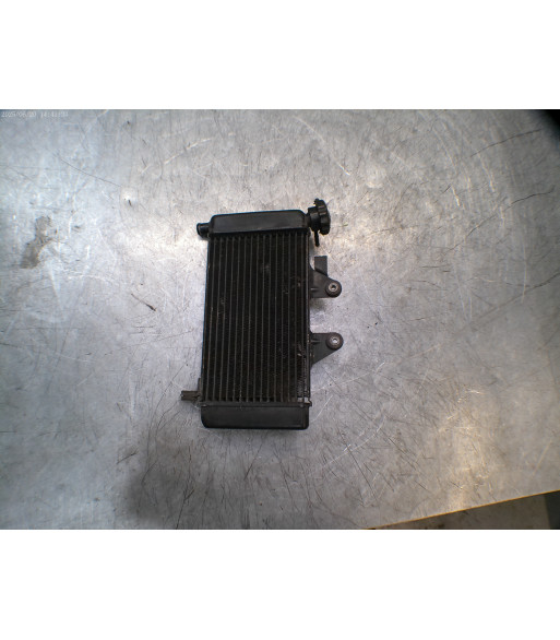 Radiateur d'eau HONDA VARADERO 125 - 2001 Radiateur d'eau HONDA VARADERO 125 - 2001