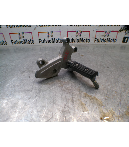 Platine repose pied Paire Avant Droit TRIUMPH SPRINT ST 1050 - 2000