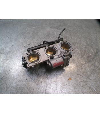 Rampe d'injection TRIUMPH STREET TRIPLE 765 - 2024