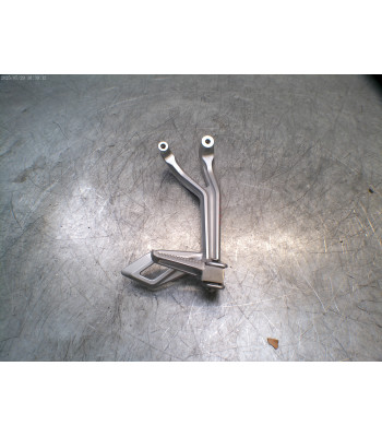 Platine repose pied Arrière Droit YAMAHA YZF 125 - 2021