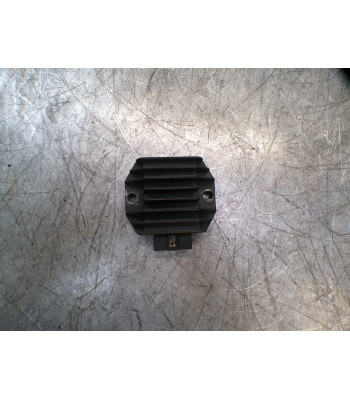 Régulateur YAMAHA MAJESTY 125 - 2001