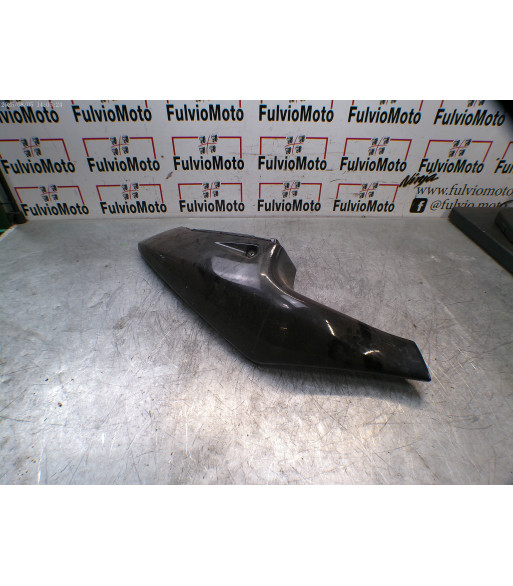 Flanc de selle Droit SUZUKI GSXR 600 - 1997