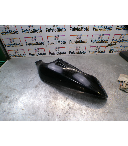 Flanc de selle Gauche SUZUKI GSXR 600 - 1997 Flanc de selle Gauche SUZUKI GSXR 600 - 1997