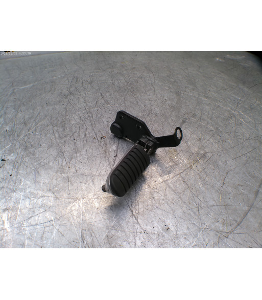 Platine repose pied Avant Droit SUZUKI V-STROM XT 650 - 2018