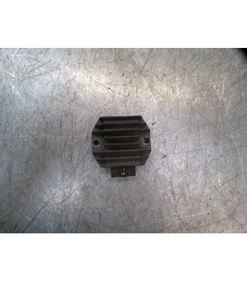 Régulateur YAMAHA MAJESTY 125 - 2006