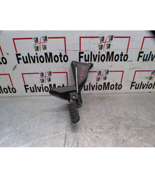 Platine repose pied Arrière Droit HUSQVARNA VITPILEN 701 - 2020