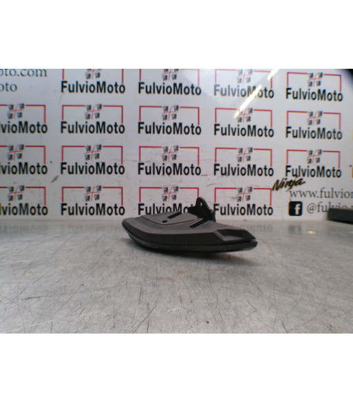 Platine repose pied Gauche PEUGEOT METROPOLIS 400 - 2021