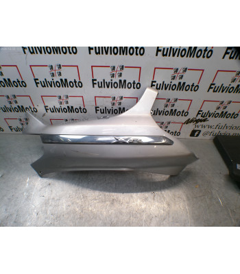 Flanc de selle Arrière Gauche PIAGGIO X8 125 - 2006