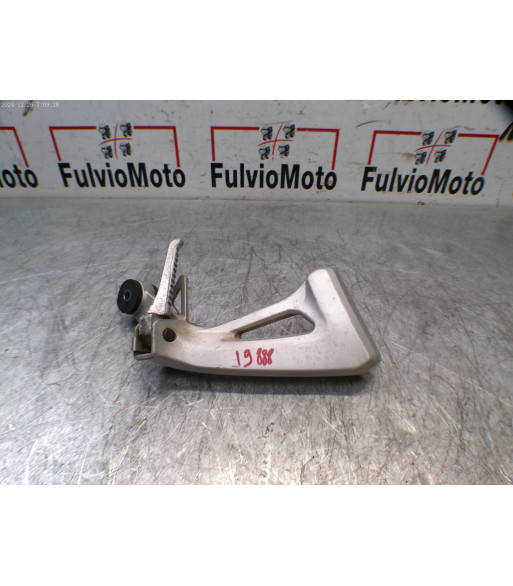 Platine repose pied Arrière Droit SUZUKI SV 650 - 2001