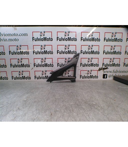 Flanc de selle Droit HONDA CBF 125 - 2020