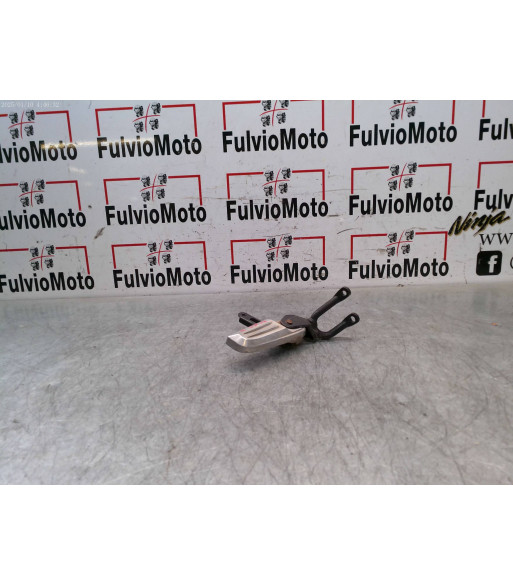 Platine repose pied Arrière Droit HONDA PCX 115 - 2014